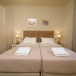 Euphoria Retreat * Mánganos