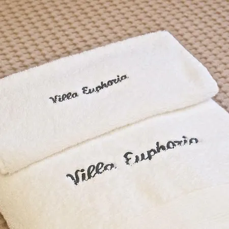 Euphoria Retreat Villa Mánganos